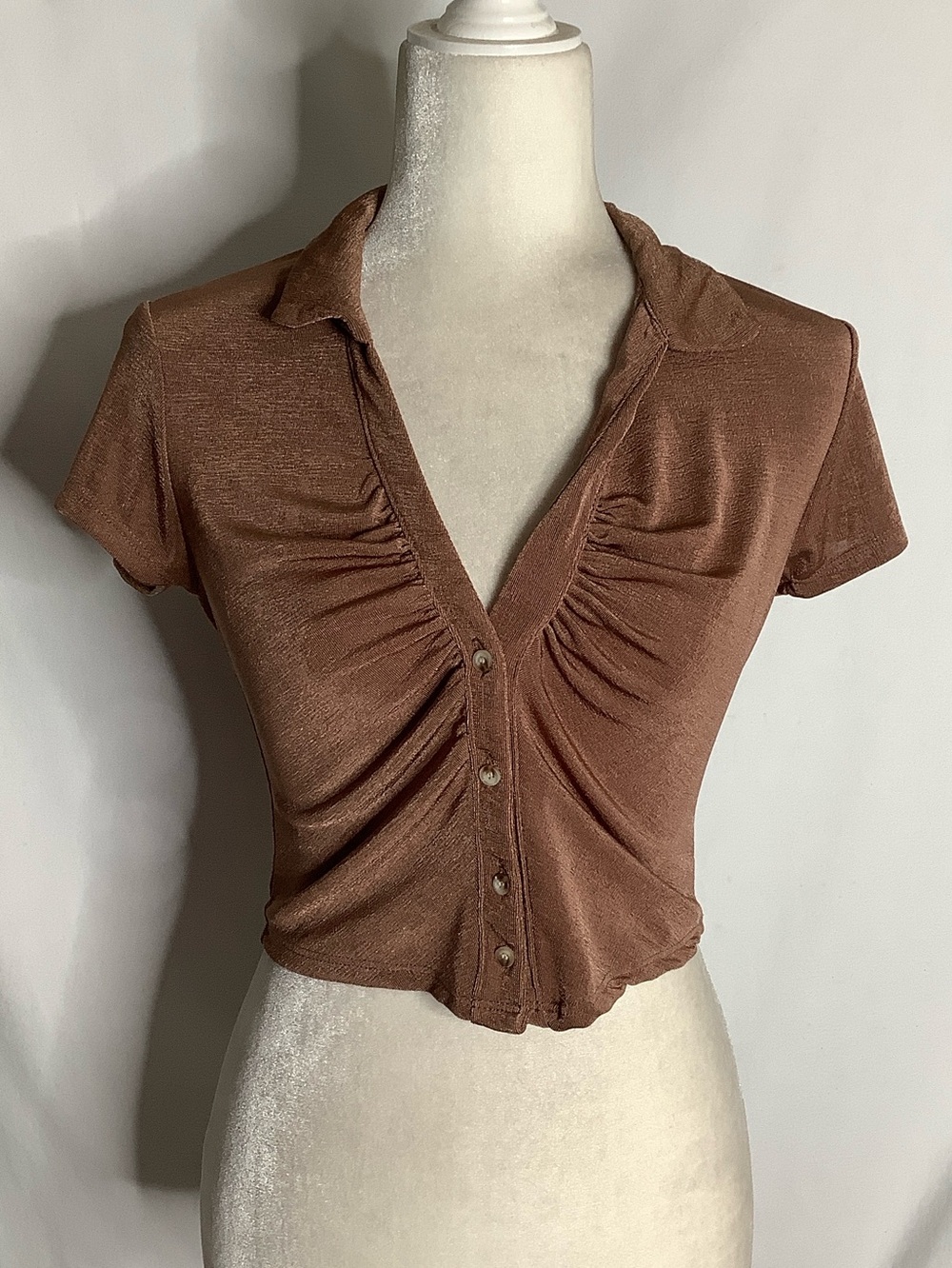 Slinky Cropped Ruched Front Polo Blouse in Cocoa Brown Size M